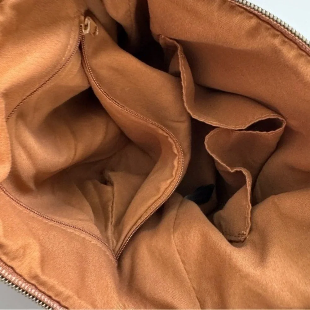 Stone Mountain USA Bag NWT Crossbody Bucket Faux Leather Tan Cognac Gorp Work